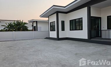 2 Bedroom House for sale at Ruenrom Village