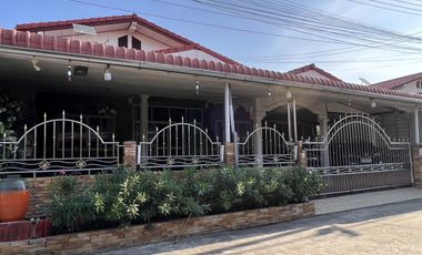 3 Bedroom House for sale at Charoensap