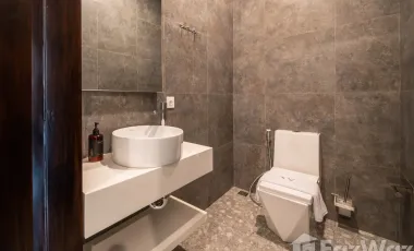 2 Bedroom Townhouse for sale at Sunny Village Berawa