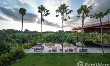 6 Bedroom Villa for sale in Pererenan, Bali