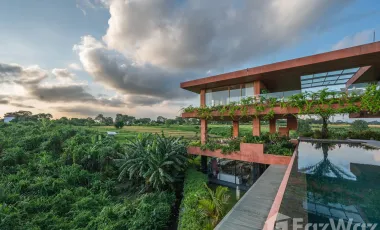 6 Bedroom Villa for sale in Pererenan, Bali
