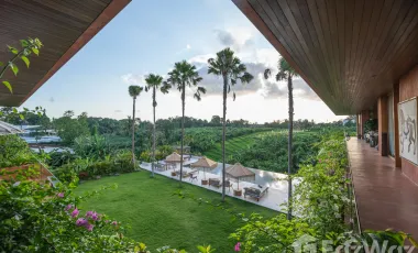 6 Bedroom Villa for sale in Pererenan, Bali