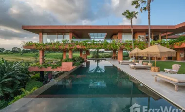6 Bedroom Villa for sale in Pererenan, Bali