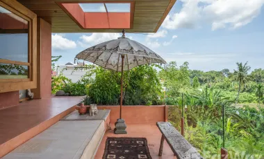 6 Bedroom Villa for sale in Pererenan, Bali