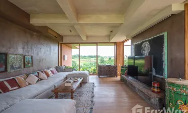 6 Bedroom Villa for sale in Pererenan, Bali
