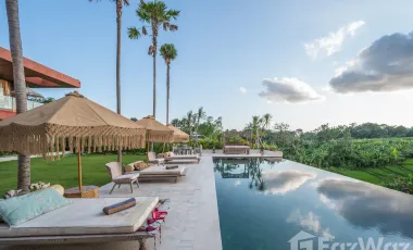 6 Bedroom Villa for sale in Pererenan, Bali