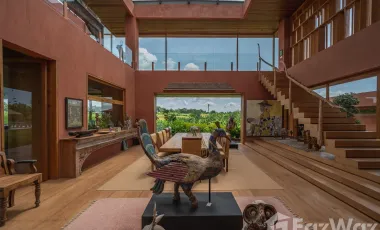 6 Bedroom Villa for sale in Pererenan, Bali