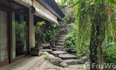 6 Bedroom Villa for sale in Seminyak, Bali