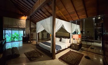 6 Bedroom Villa for sale in Seminyak, Bali