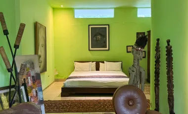 6 Bedroom Villa for sale in Seminyak, Bali