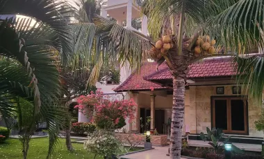 6 Bedroom Villa for sale in Lovina, Bali