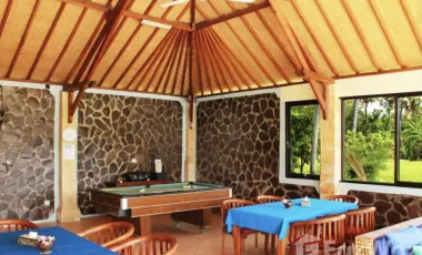 6 Bedroom Villa for sale in Lovina, Bali