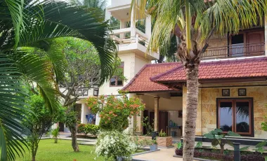 6 Bedroom Villa for sale in Lovina, Bali