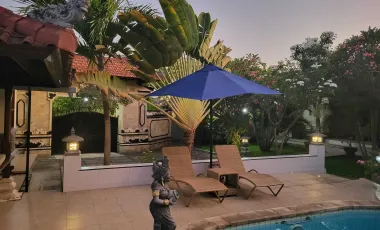 6 Bedroom Villa for sale in Lovina, Bali