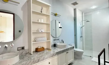 6 Bedroom Villa for sale in Kerobokan, Bali