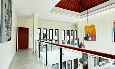 6 Bedroom Villa for sale in Kerobokan, Bali
