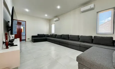 6 Bedroom Villa for sale in Kerobokan, Bali