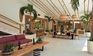 5 Bedroom Villa for sale in Kerobokan, Bali