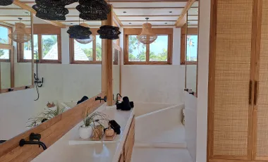 5 Bedroom Villa for sale in Kerobokan, Bali