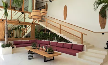 5 Bedroom Villa for sale in Kerobokan, Bali