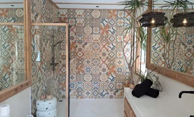 5 Bedroom Villa for sale in Kerobokan, Bali
