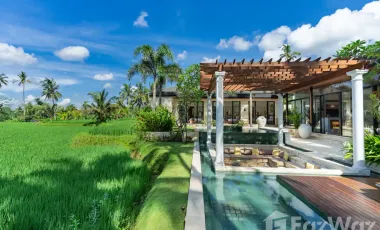 6 Bedroom Villa for sale in Blahbatu, Bali