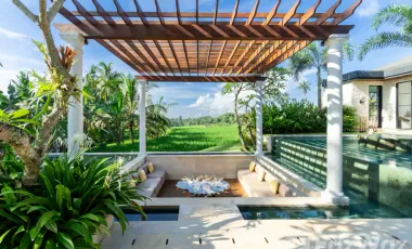 6 Bedroom Villa for sale in Blahbatu, Bali