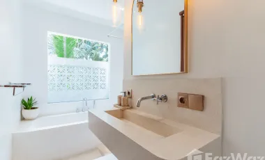 1 Bedroom Villa for sale in Canggu, Bali