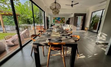 5 Bedroom Villa for sale in Kerobokan, Bali