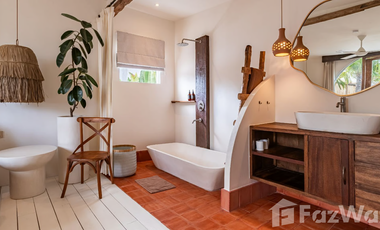 5 Bedroom Villa for sale in Kerobokan, Bali