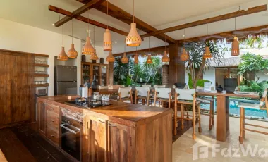 5 Bedroom Villa for sale in Kerobokan, Bali