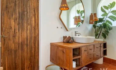 5 Bedroom Villa for sale in Kerobokan, Bali