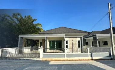 3 Bedroom House for sale at Thanapoom Village