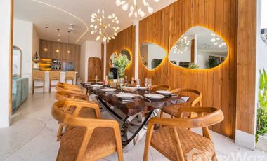 5 Bedroom Villa for sale in Kerobokan, Bali