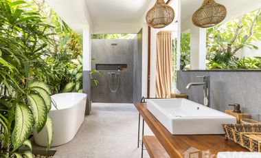 5 Bedroom Villa for sale in , Bali