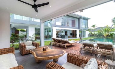 5 Bedroom Villa for sale in , Bali
