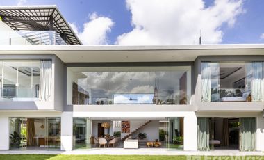 5 Bedroom Villa for sale in , Bali