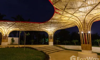 12 Bedroom Villa for sale in Sukawati, Bali