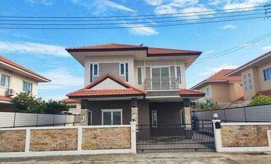 3 Bedroom House for sale at Piyarom 2