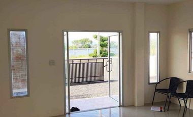 3 Bedroom House for sale at Piyarom 2