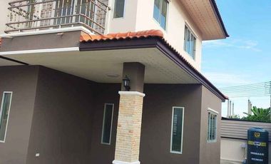 3 Bedroom House for sale at Piyarom 2