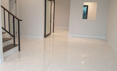 4 Bedroom Townhouse for sale at The Chance Boromarajonani - Sai 5