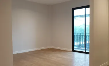 4 Bedroom Townhouse for sale at The Chance Boromarajonani - Sai 5