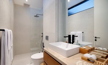 3 Bedroom Townhouse for sale at Oasis 2 by Breig