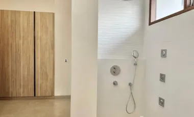 2 Bedroom Villa for sale in Kerobokan, Bali