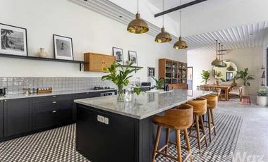 5 Bedroom Villa for sale in Mengwi, Bali