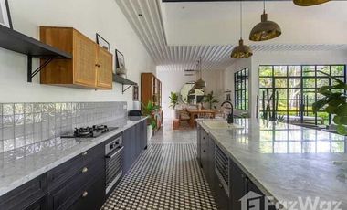 5 Bedroom Villa for sale in Mengwi, Bali
