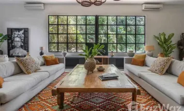 5 Bedroom Villa for sale in Mengwi, Bali
