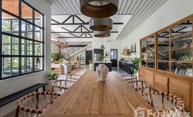 5 Bedroom Villa for sale in Mengwi, Bali