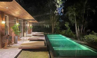 5 Bedroom Villa for sale in Mengwi, Bali